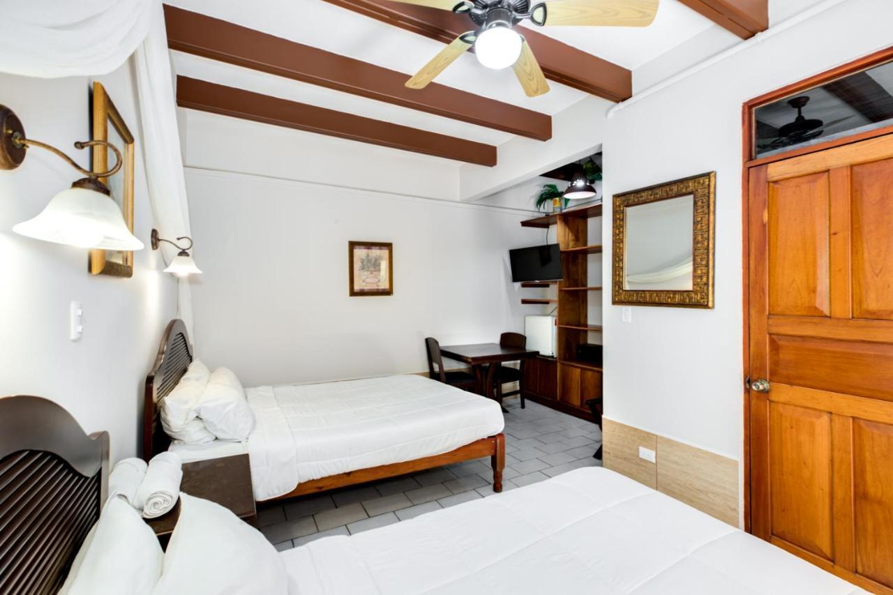 Hotel Poseidon Jacó Exteriér fotografie